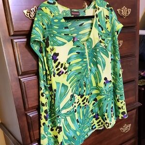 BOLD elements Green Leaf Print Blouse